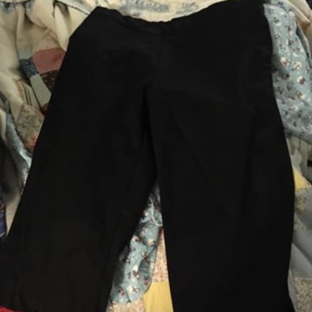 Lucky 13 pinup Capri pants with red trim